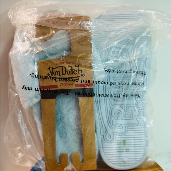 NWT Von Dutch Blue Faux Fur Slides size 10 - Picture 7 of 8
